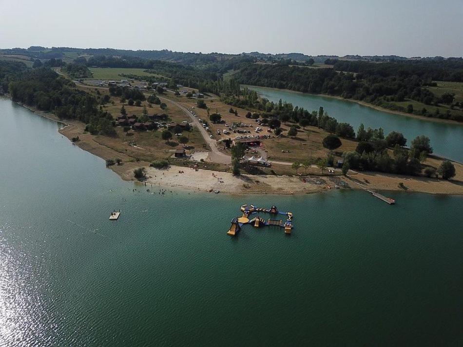 Les Chalets Du Lac De La Gimone Saint-Blancard Exterior photo